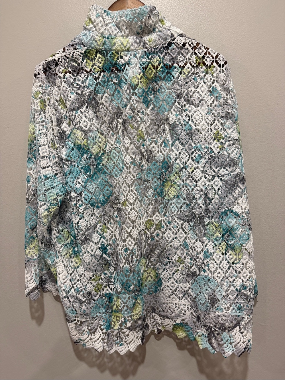 Alfred Dunner Embroidered Lace Trellis Top size CL - Picture 3 of 4